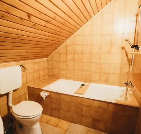 Guest house Inhauser Pinceszet&guesthouse&restaurant